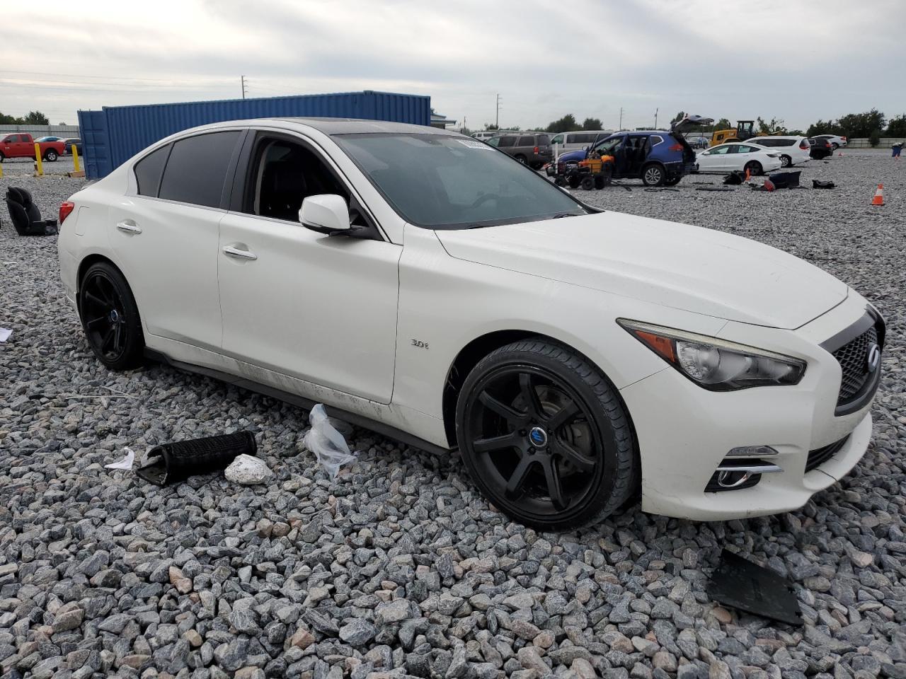 2017 INFINITI Q50