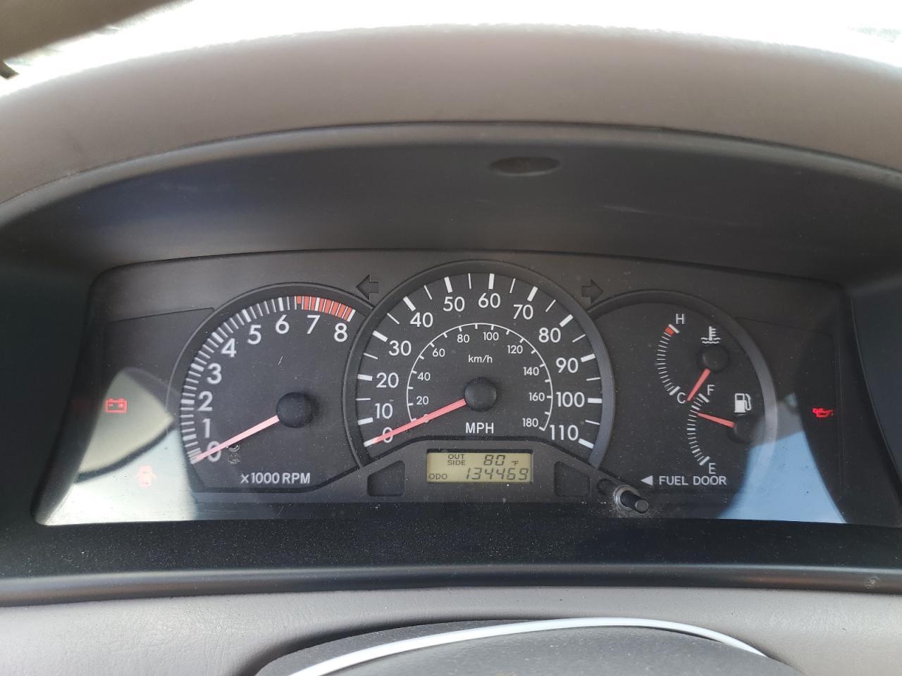 2004 TOYOTA COROLLA