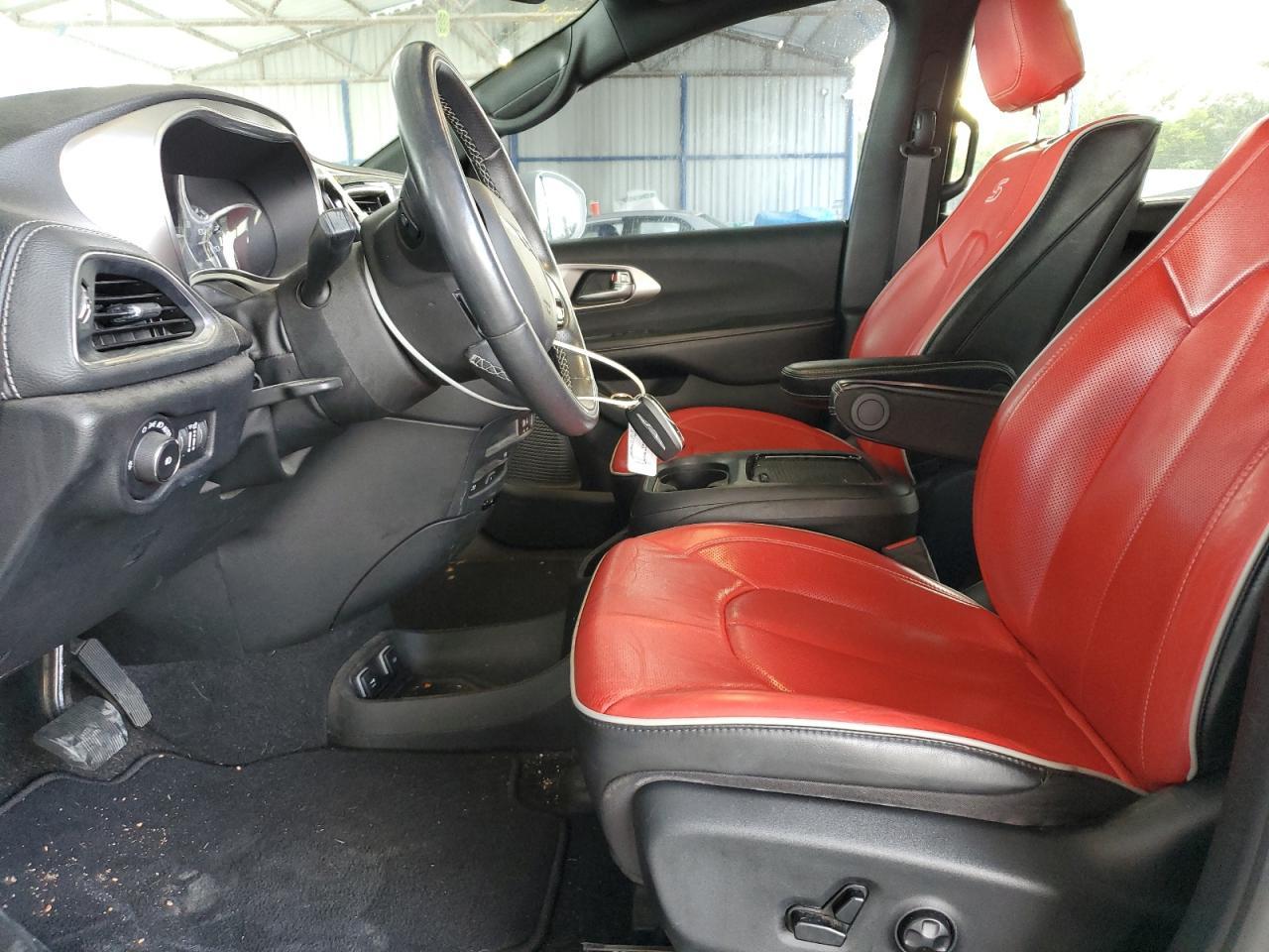 2020 CHRYSLER Pacifica