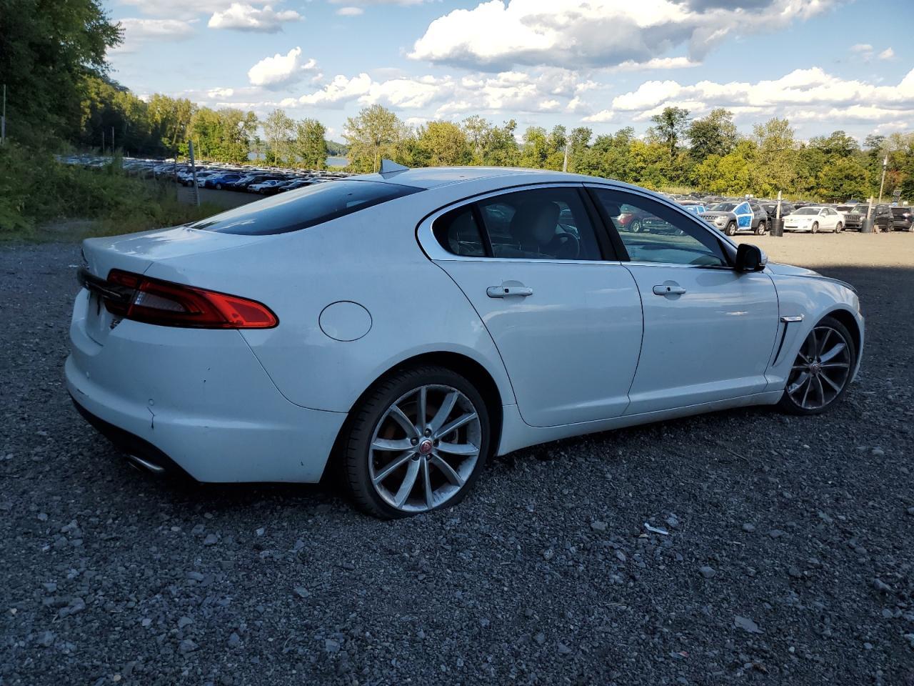 2015 JAGUAR XF