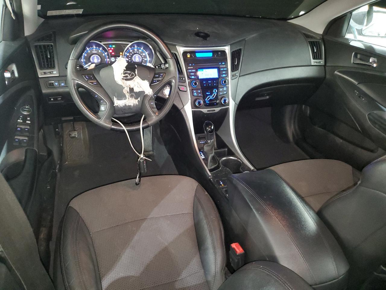 2013 HYUNDAI SONATA