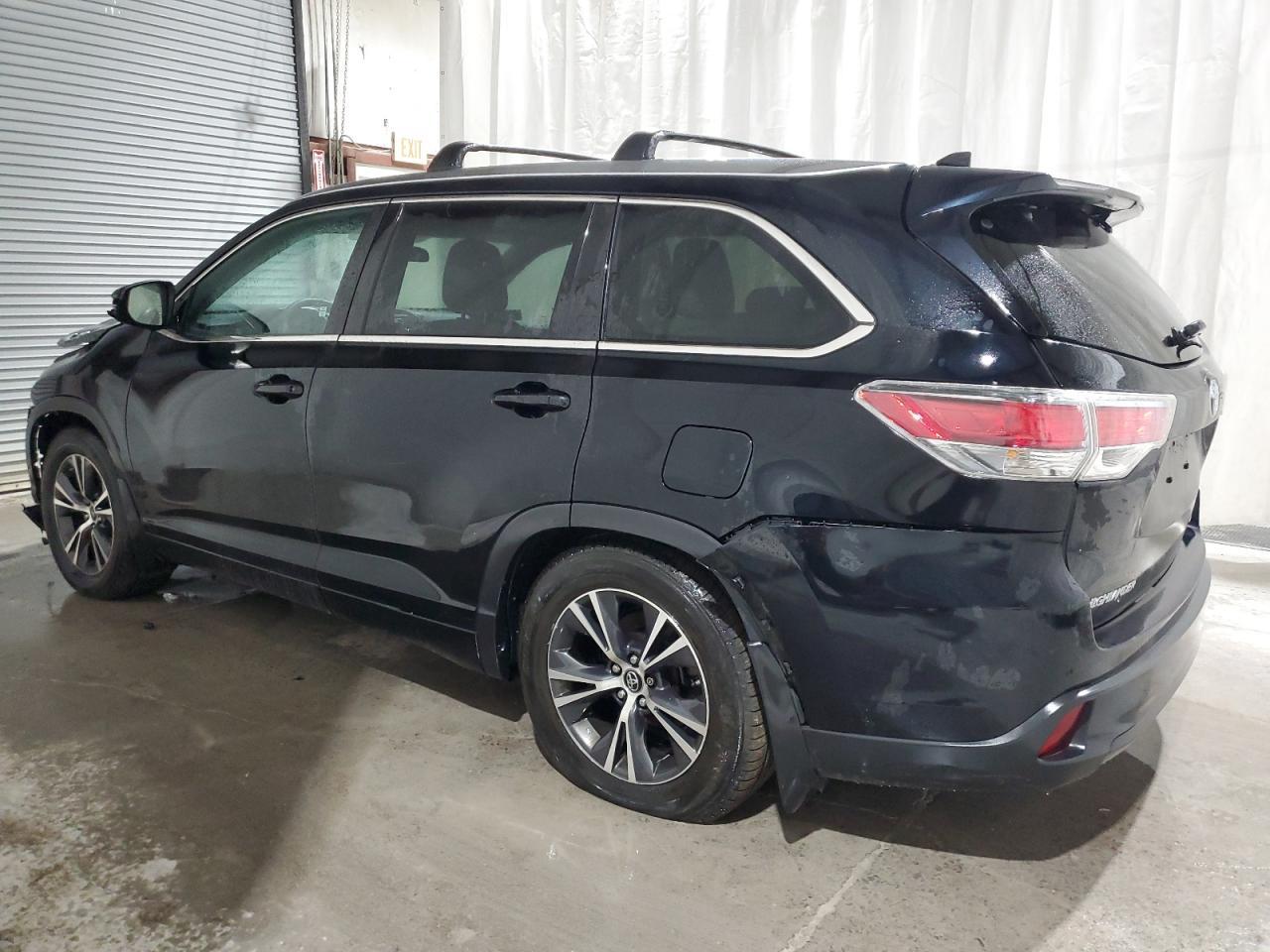 2016 TOYOTA HIGHLANDER