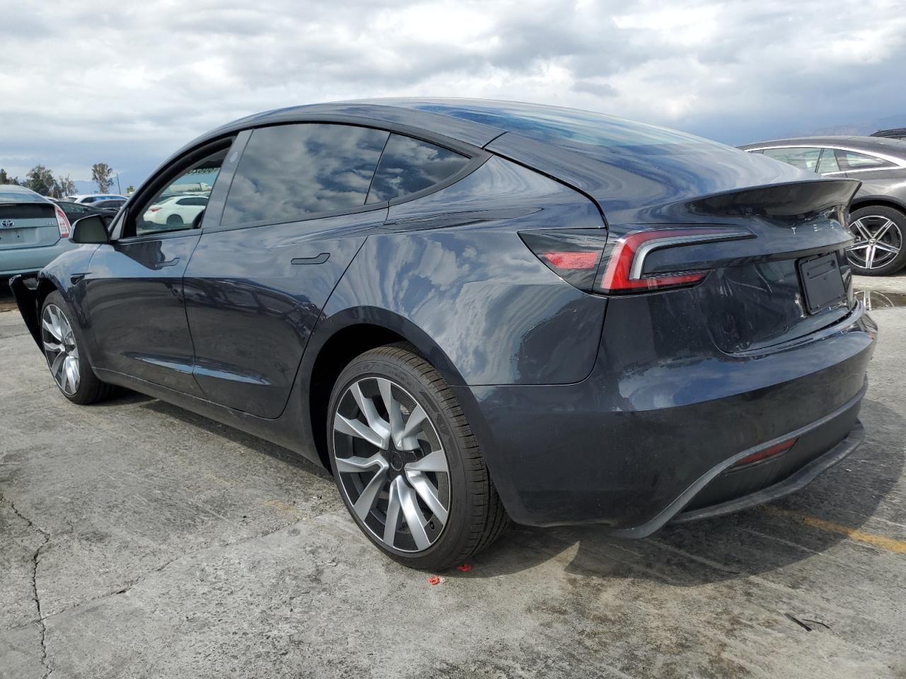 2025 TESLA MODEL 3