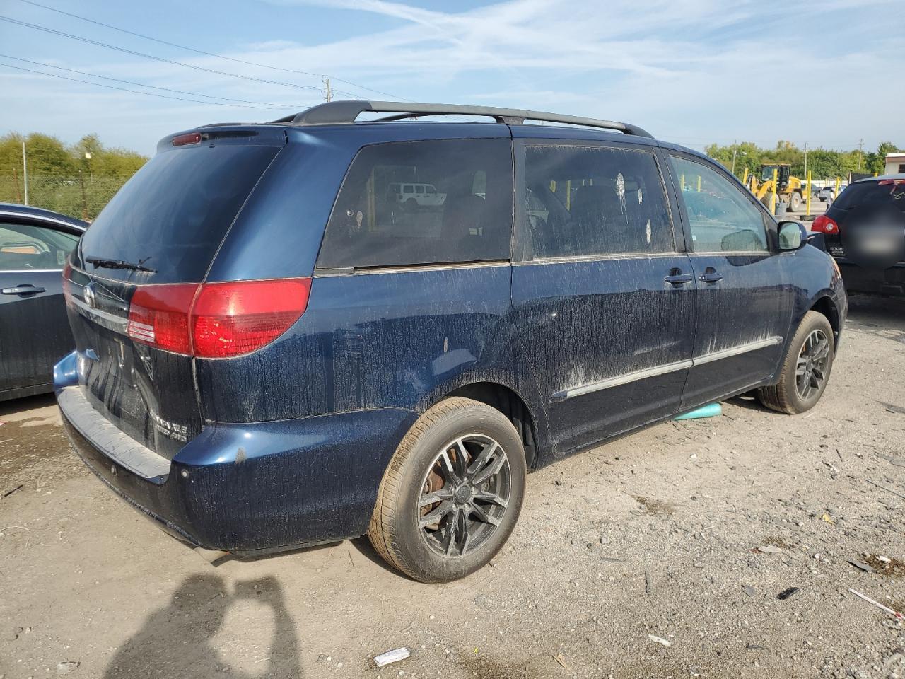 2005 TOYOTA SIENNA