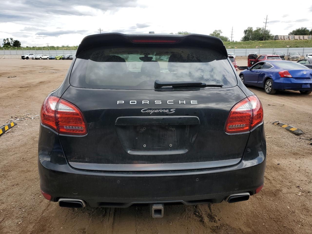 2013 PORSCHE CAYENNE