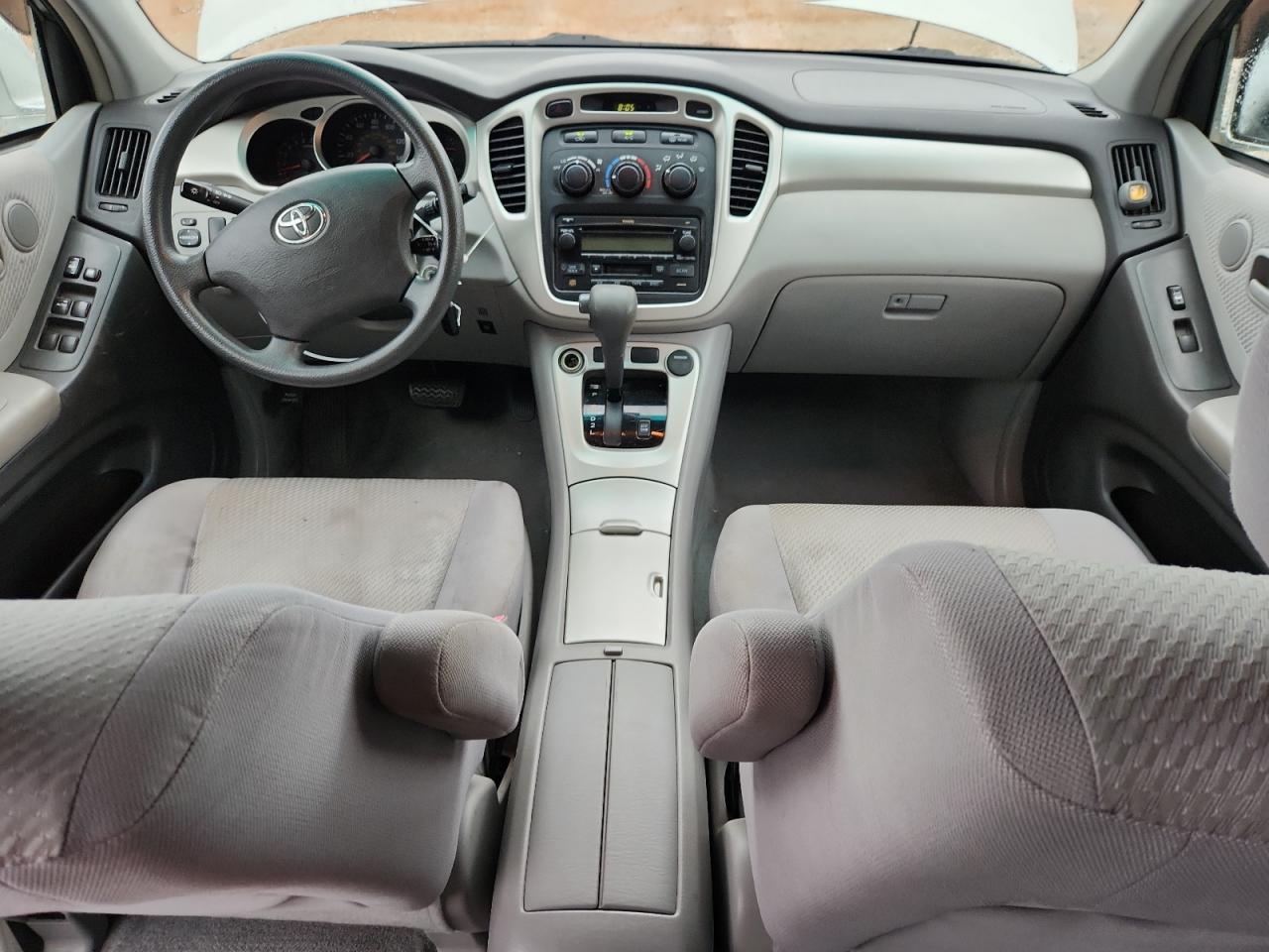 2005 TOYOTA HIGHLANDER