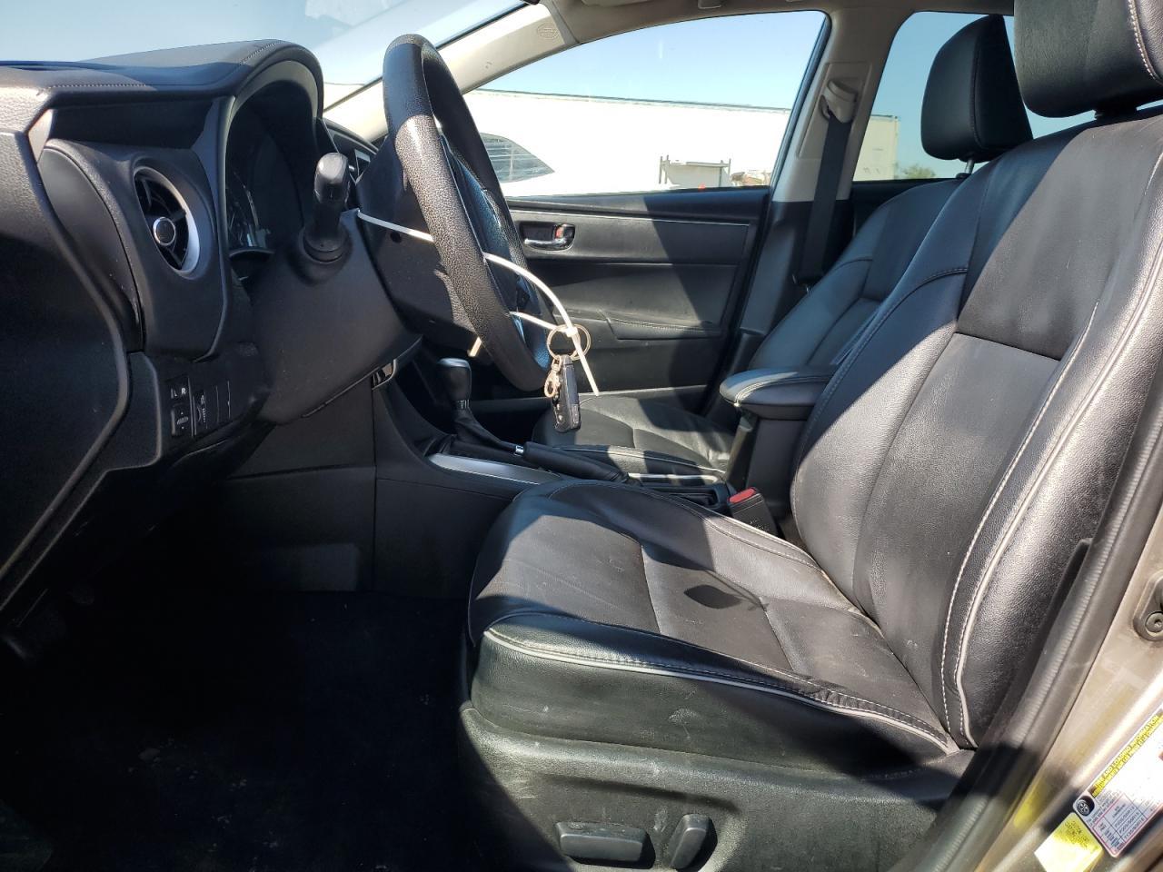 2017 TOYOTA COROLLA