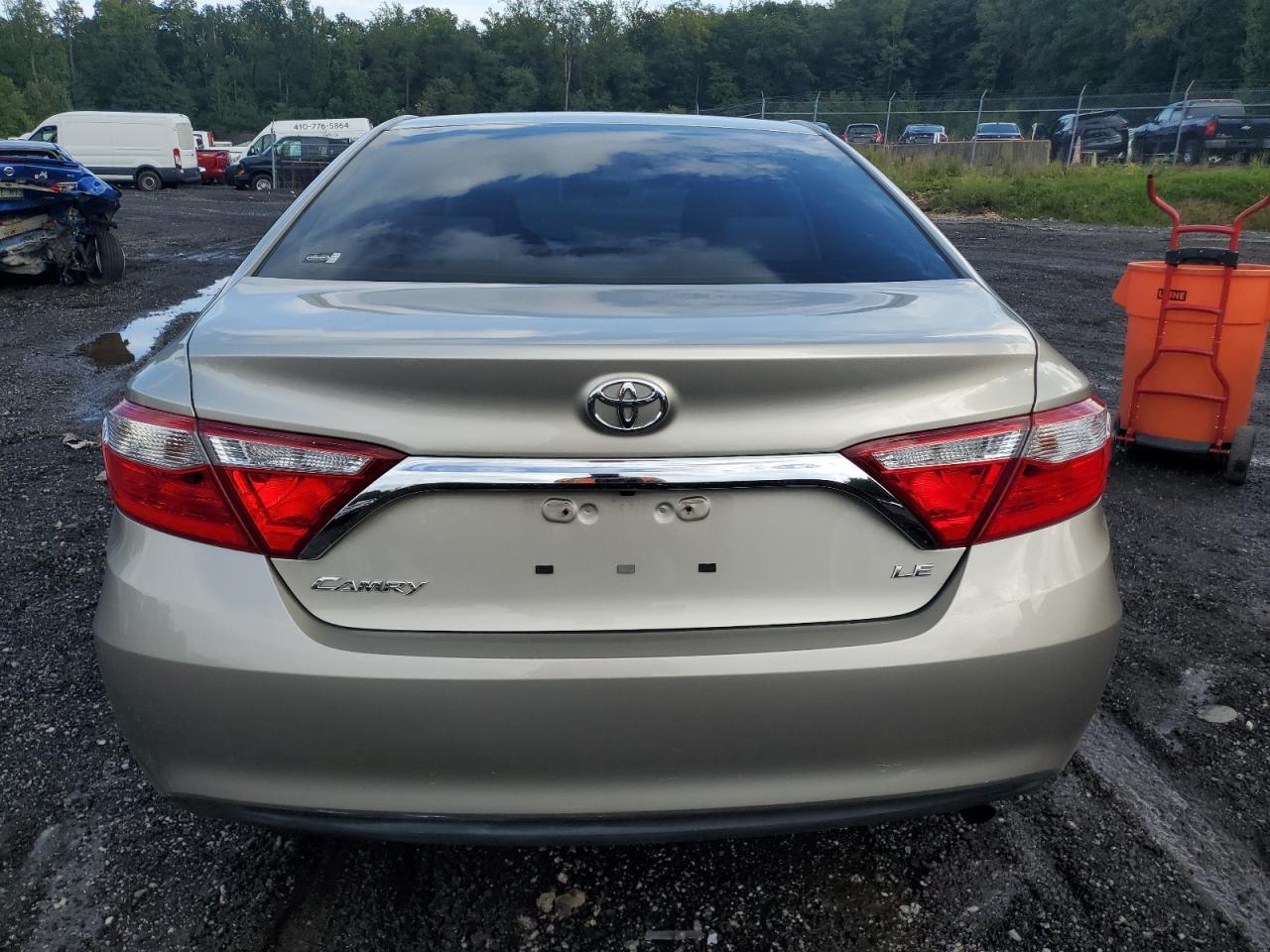 2016 TOYOTA CAMRY