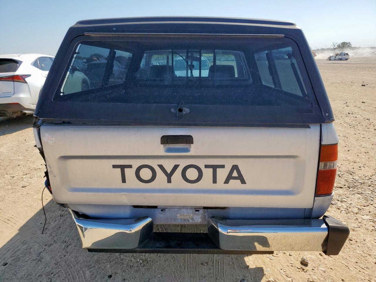 1989 TOYOTA Pickup