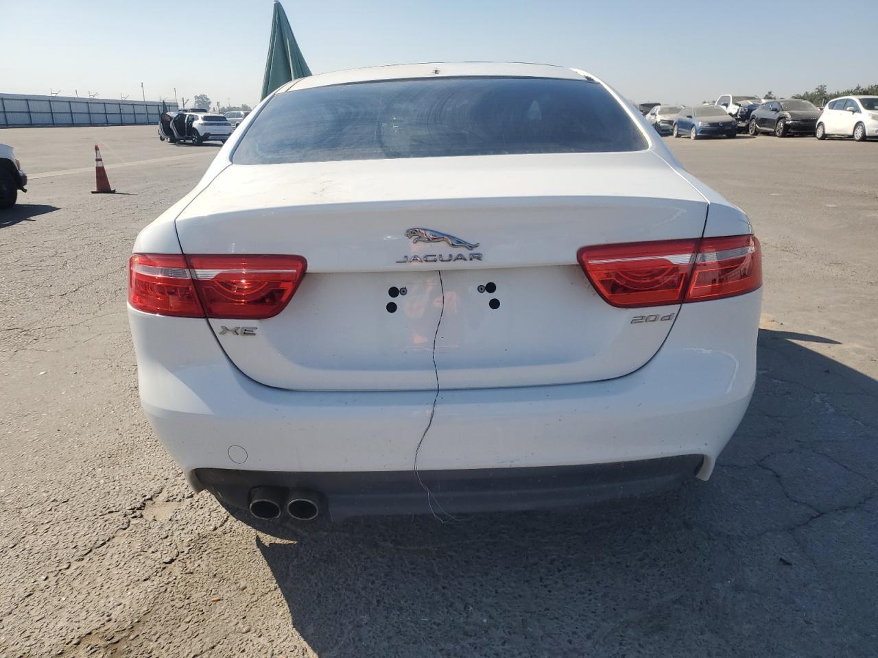2018 JAGUAR XE