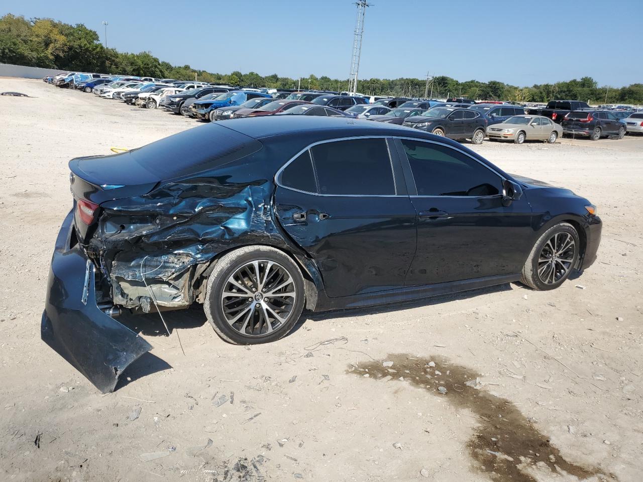 2018 TOYOTA CAMRY