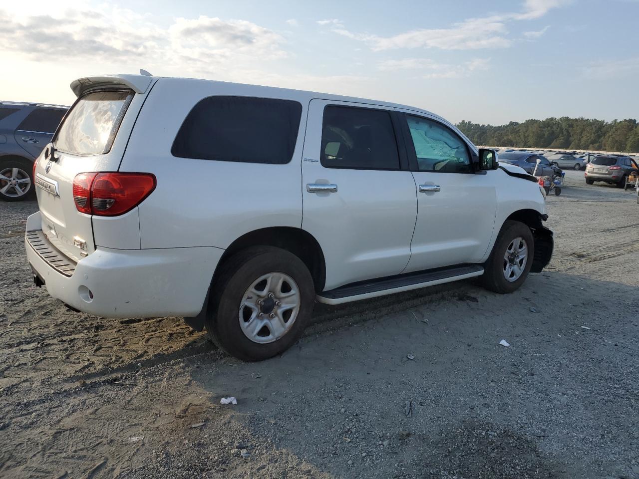 2015 TOYOTA Sequoia