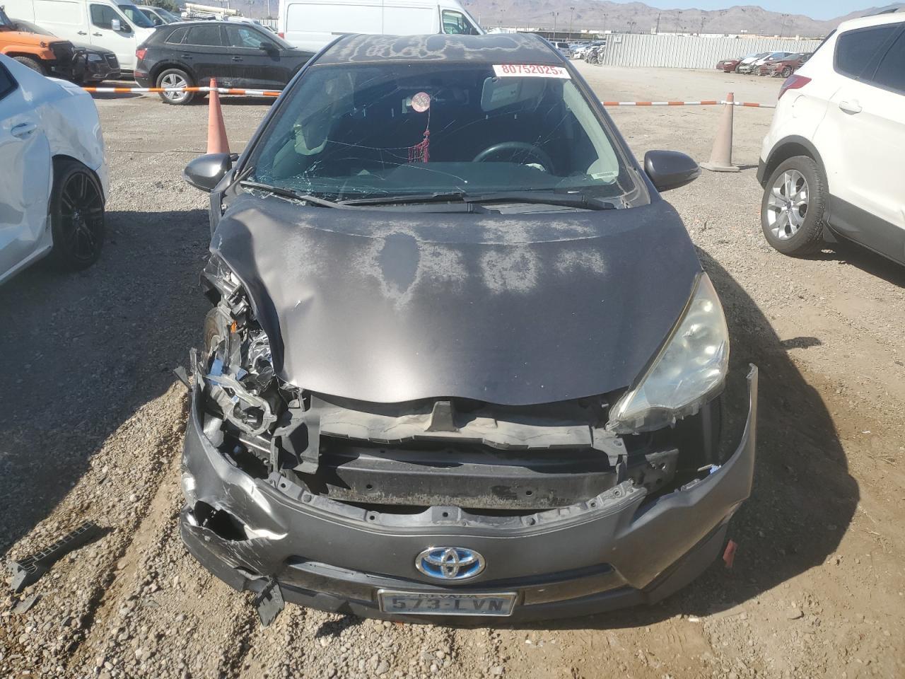 2014 TOYOTA Prius c