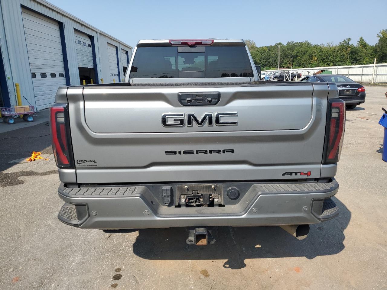 2024 GMC Sierra
