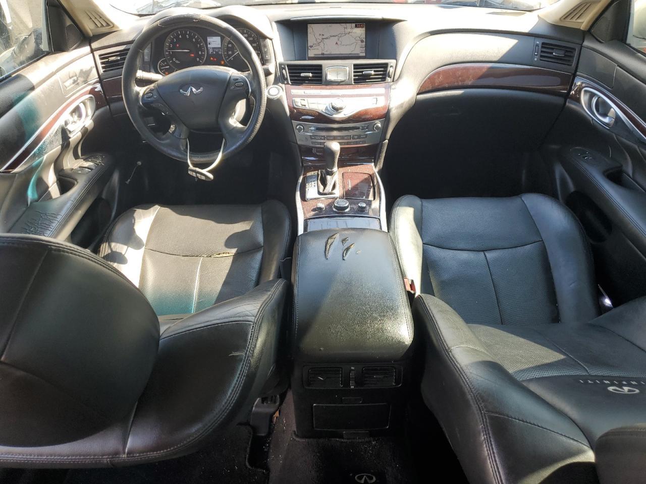 2011 INFINITI M37