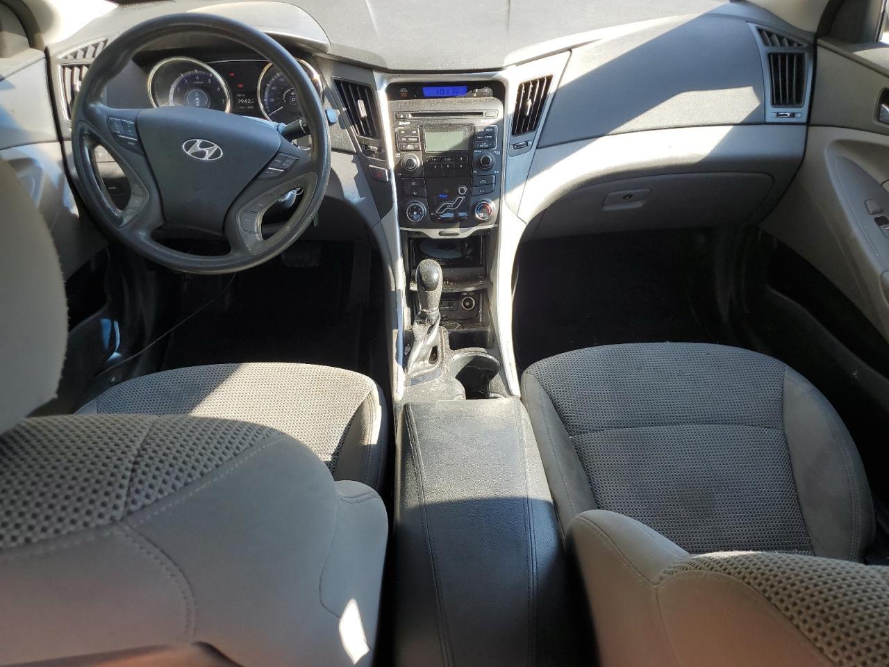 2011 HYUNDAI SONATA