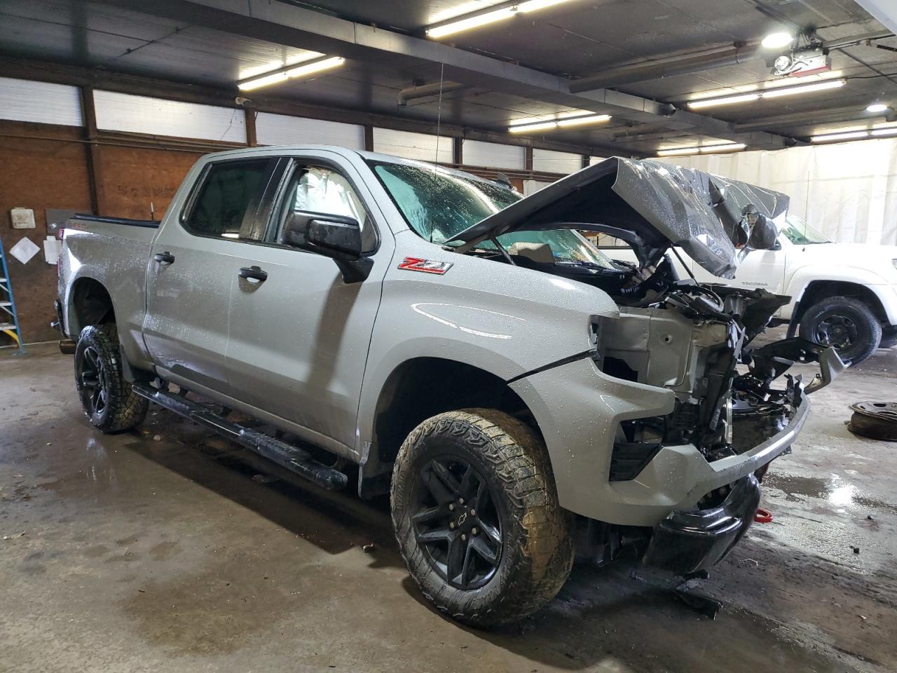 2024 CHEVROLET Silverado