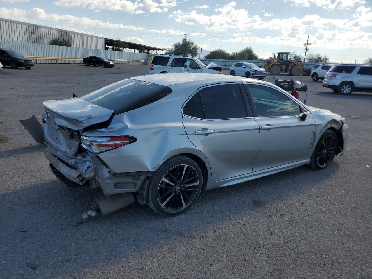 2018 TOYOTA CAMRY