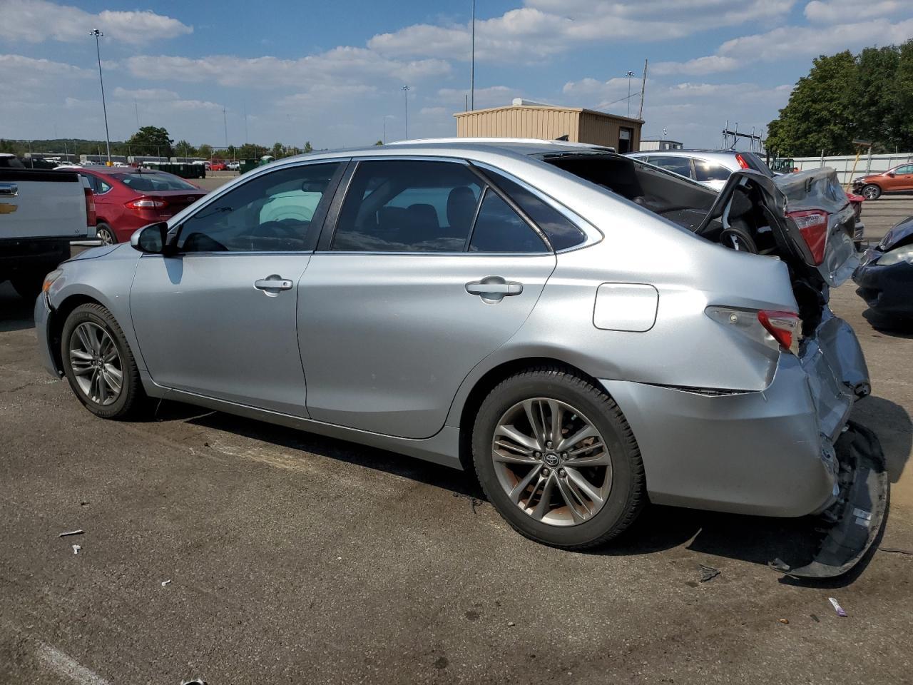 2016 TOYOTA CAMRY