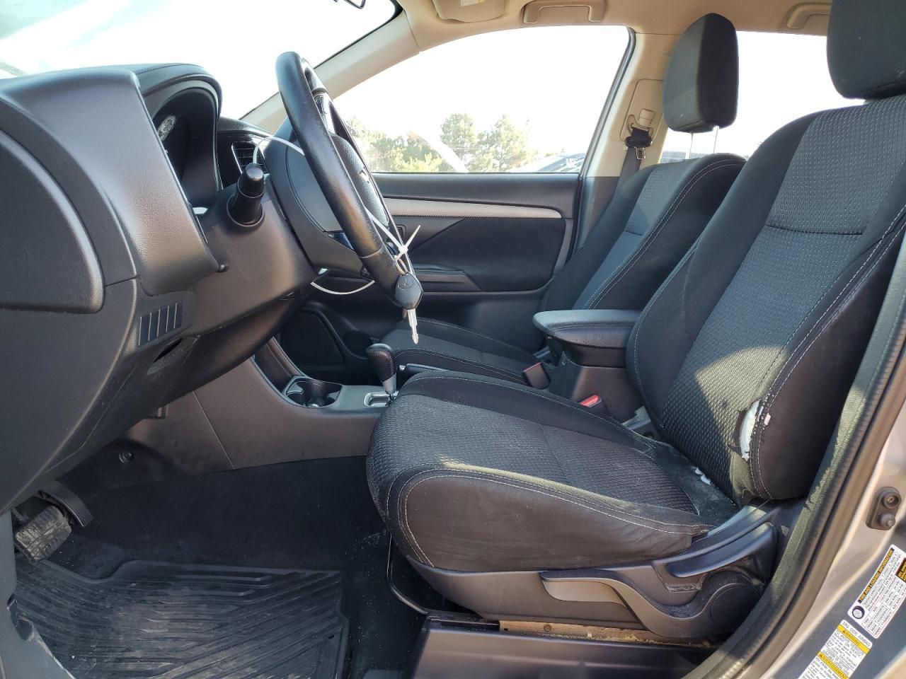 2016 MITSUBISHI outlander