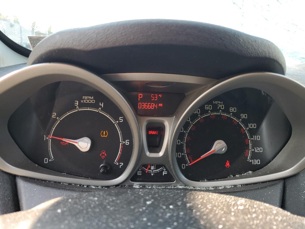 2011 FORD Fiesta