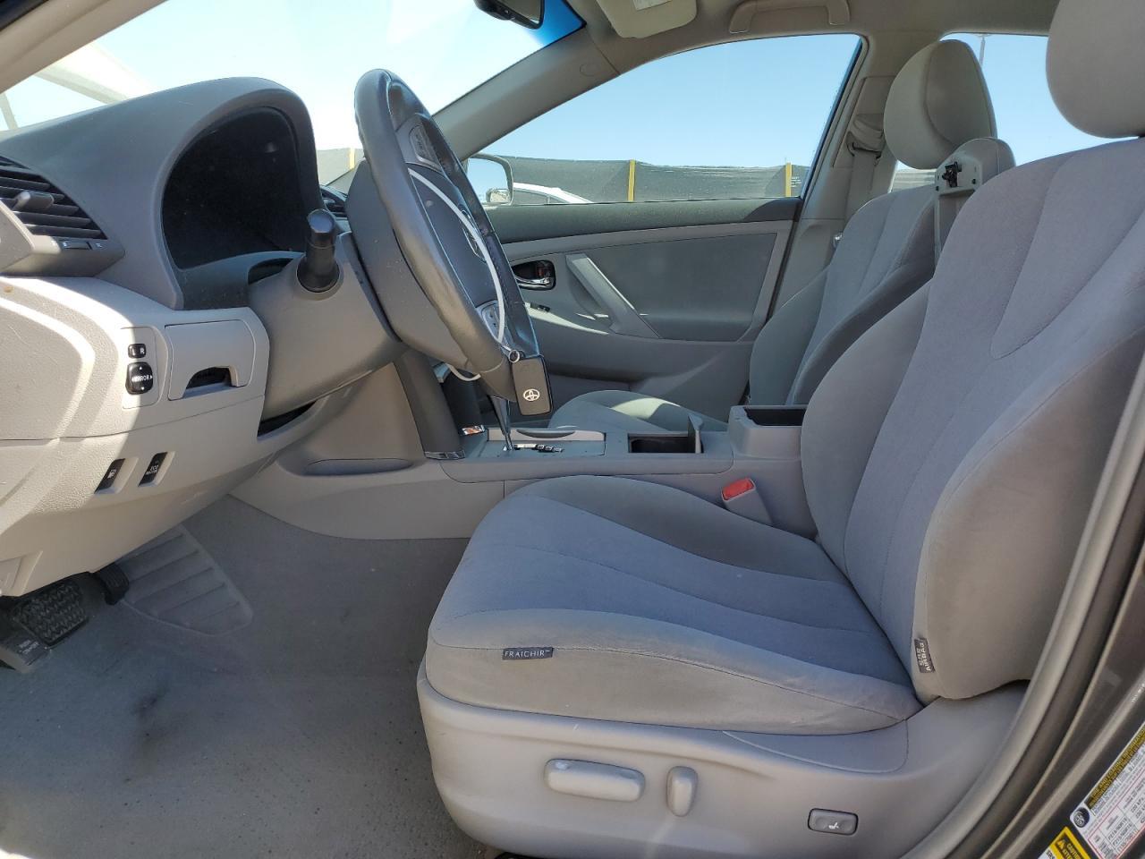 2011 TOYOTA CAMRY