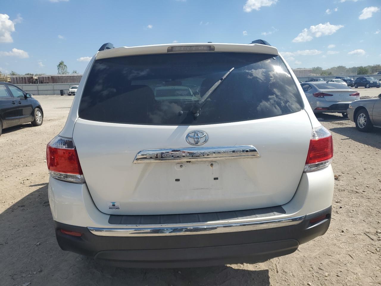 2013 TOYOTA HIGHLANDER
