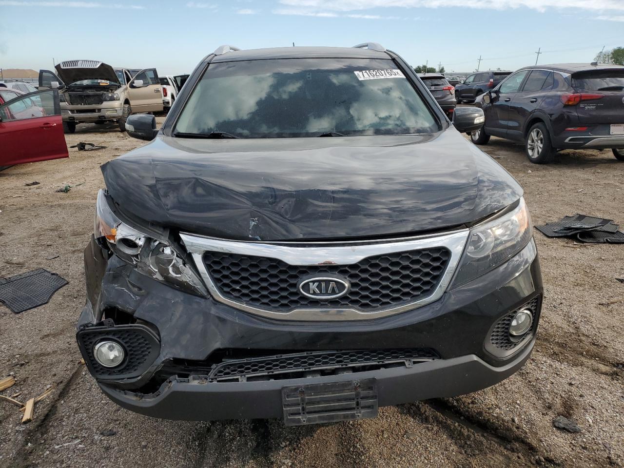 2013 KIA SORENTO