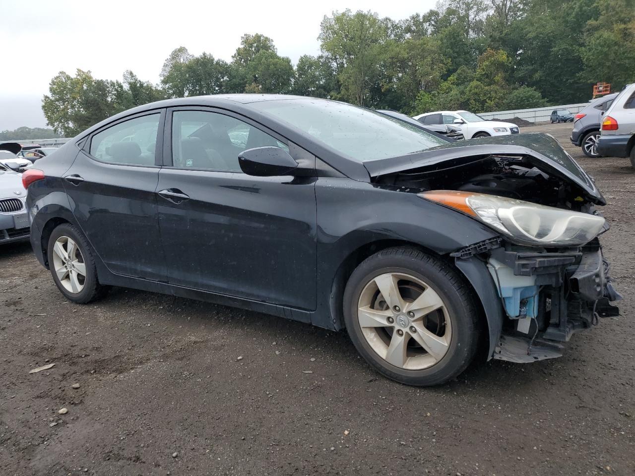 2012 HYUNDAI ELANTRA