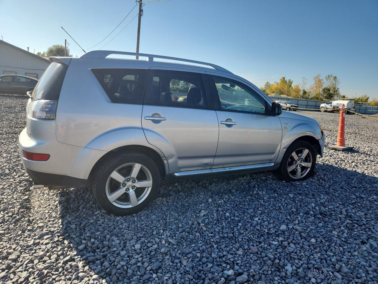 2009 MITSUBISHI outlander