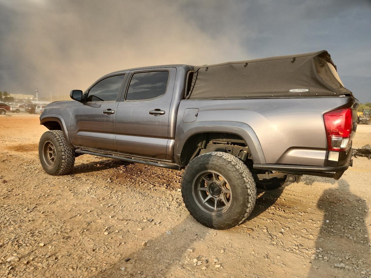 2017 TOYOTA TACOMA