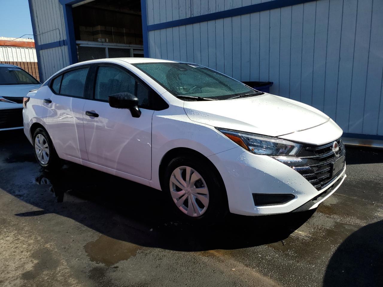 2025 NISSAN VERSA