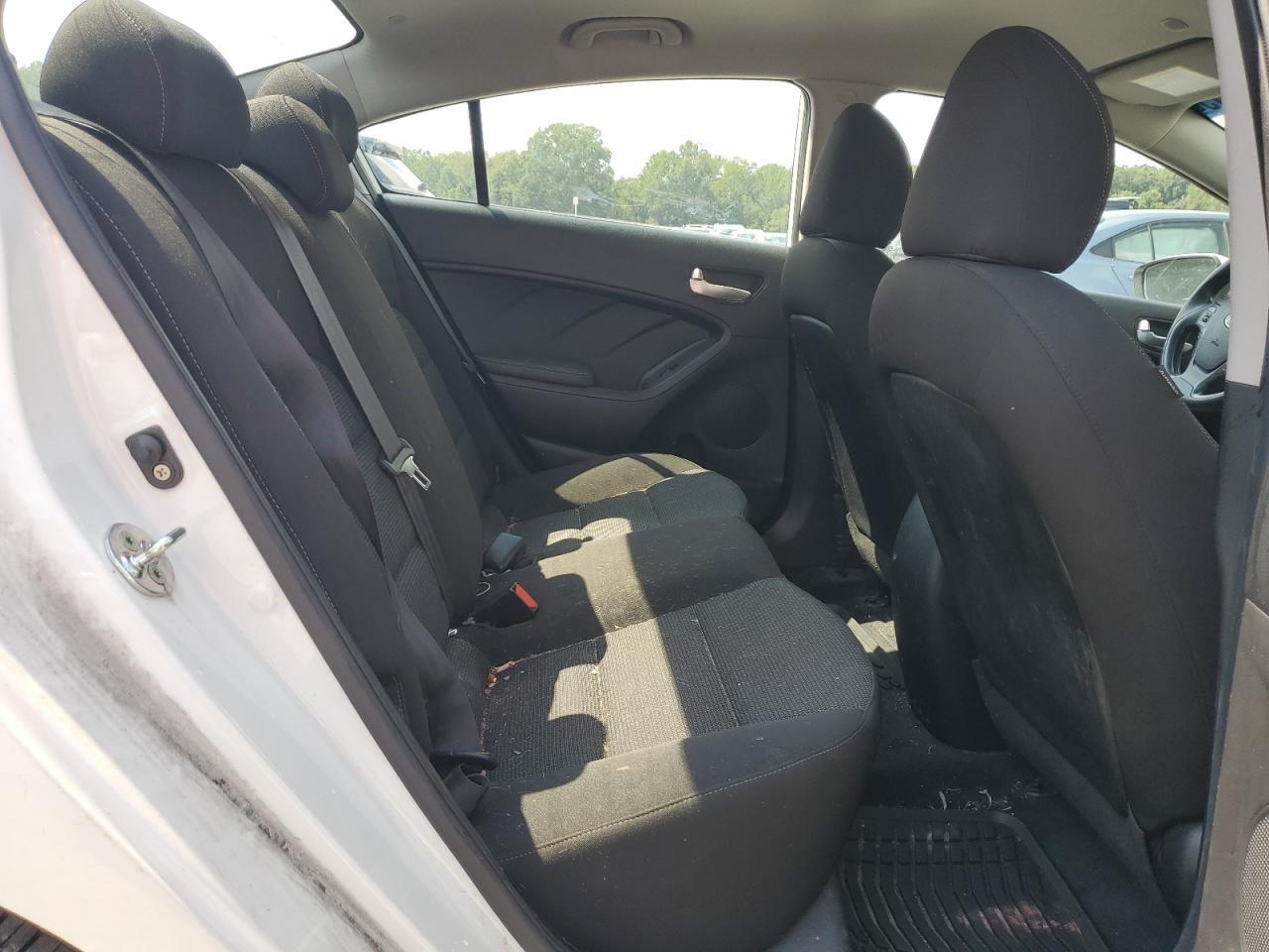 2017 KIA FORTE