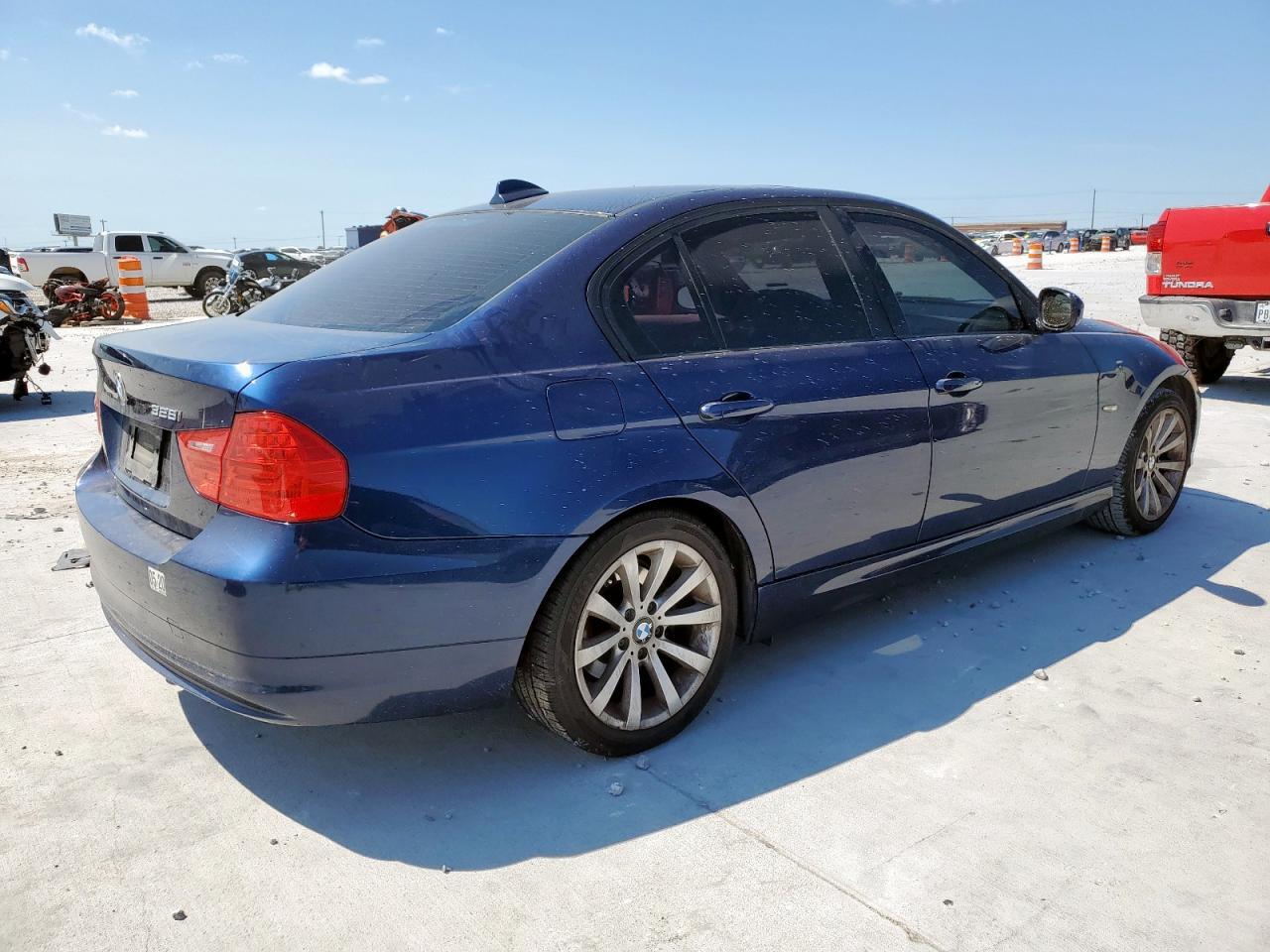 2011 BMW 3 SERIES