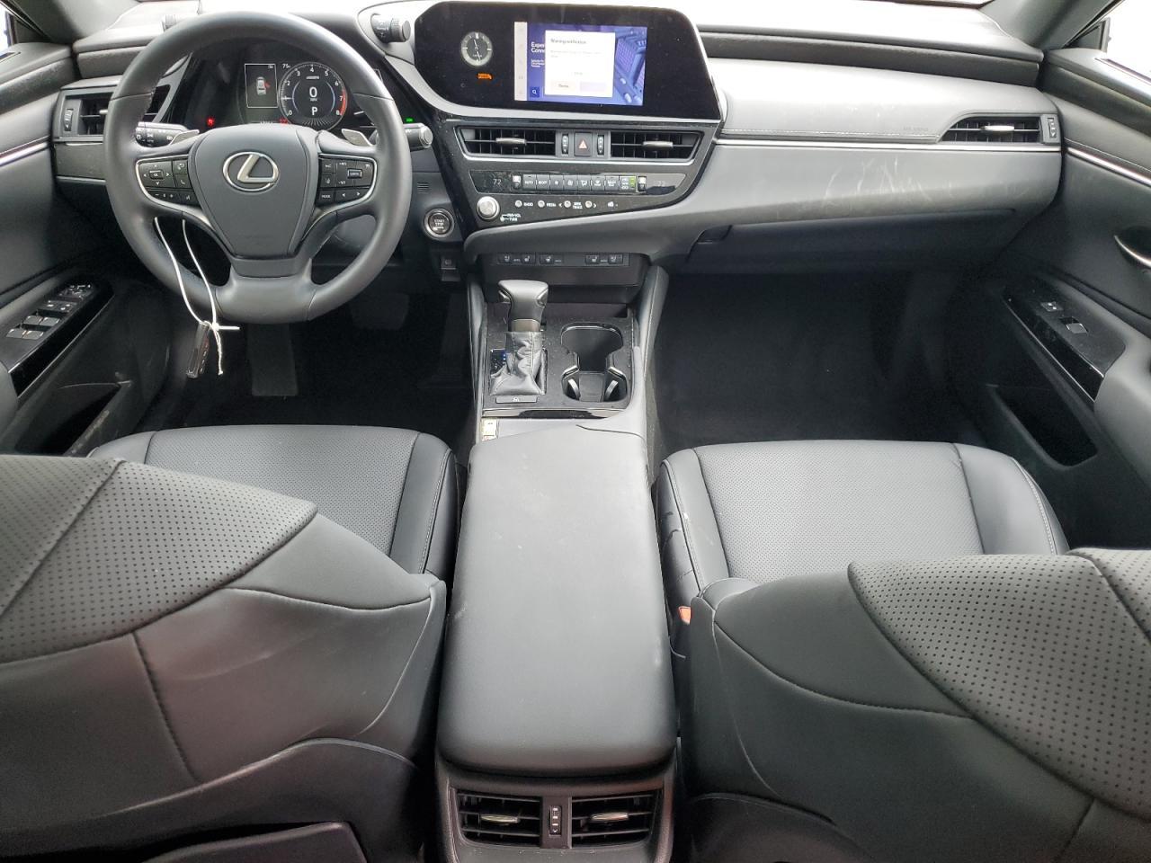 2023 LEXUS Es