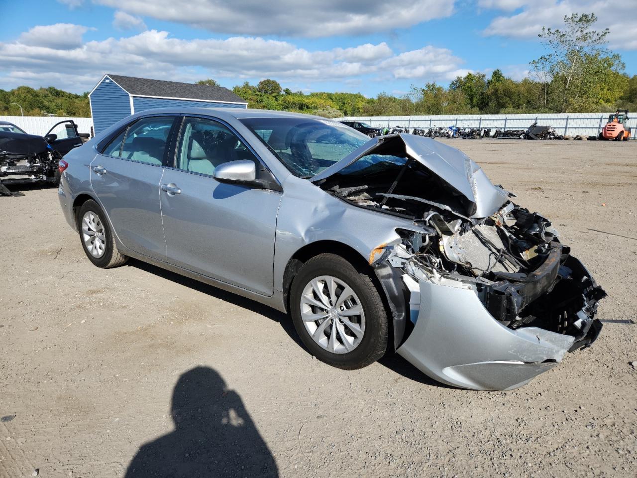 2016 TOYOTA CAMRY