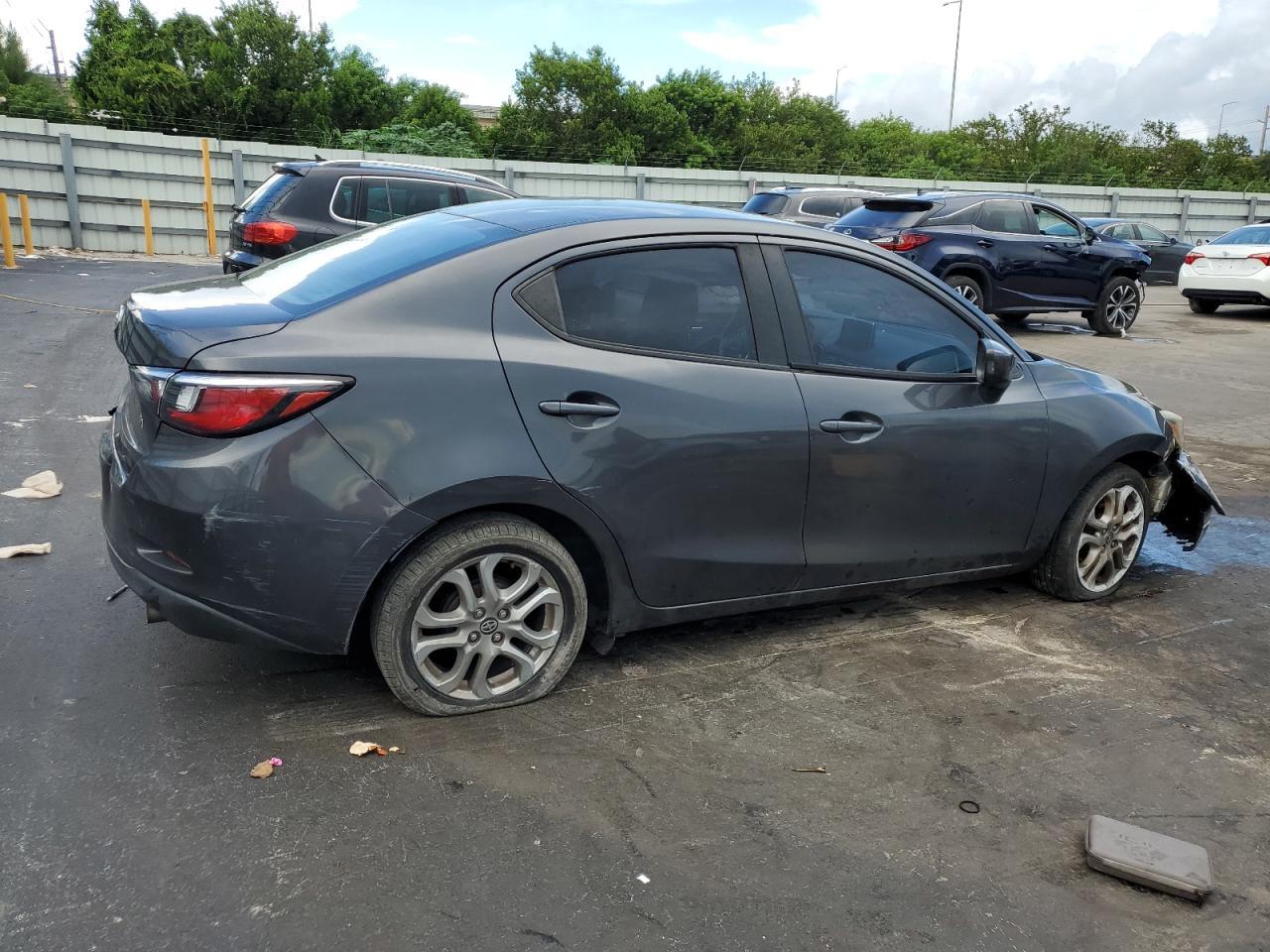 2016 TOYOTA SCION