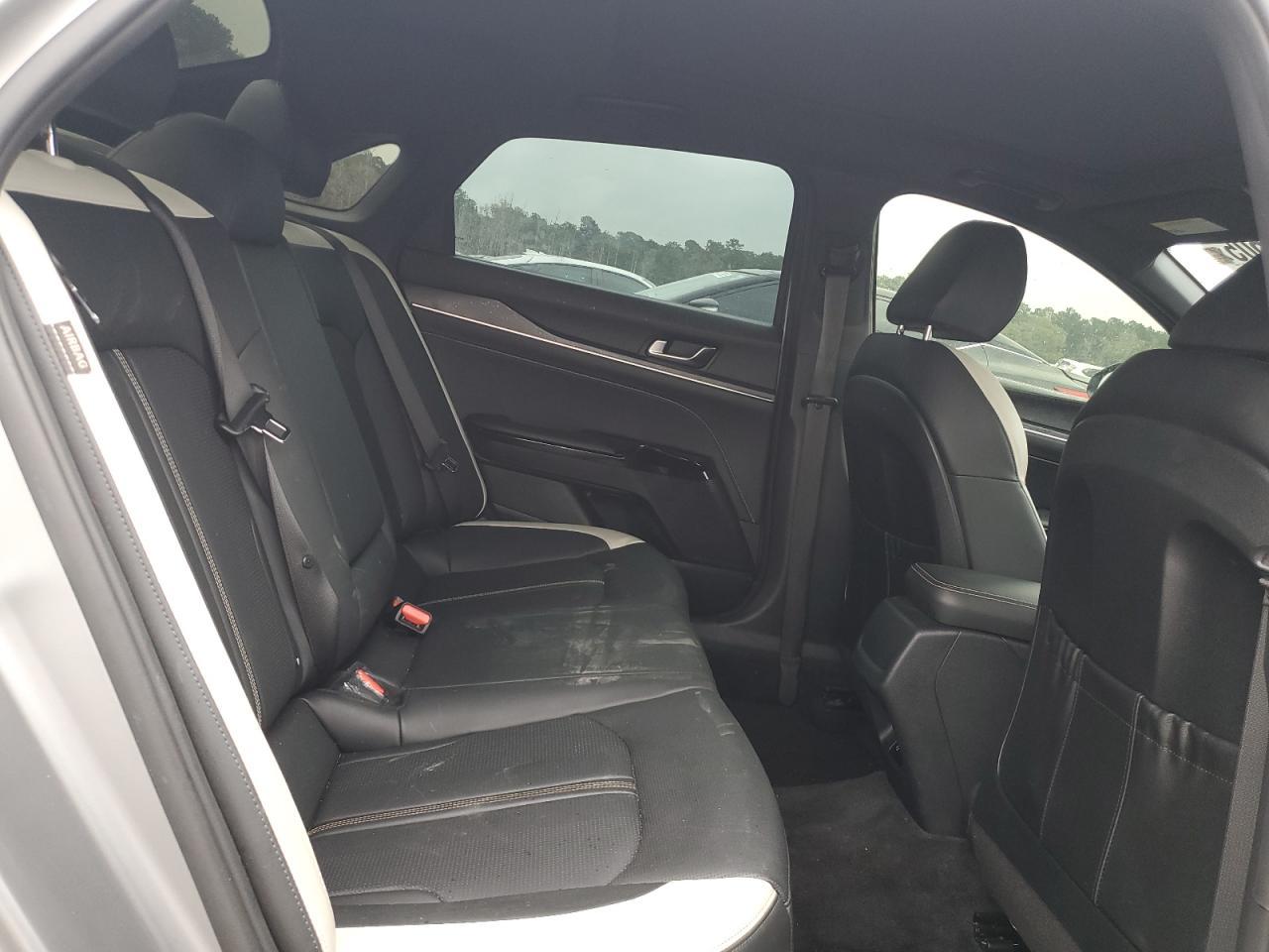 2025 KIA K5