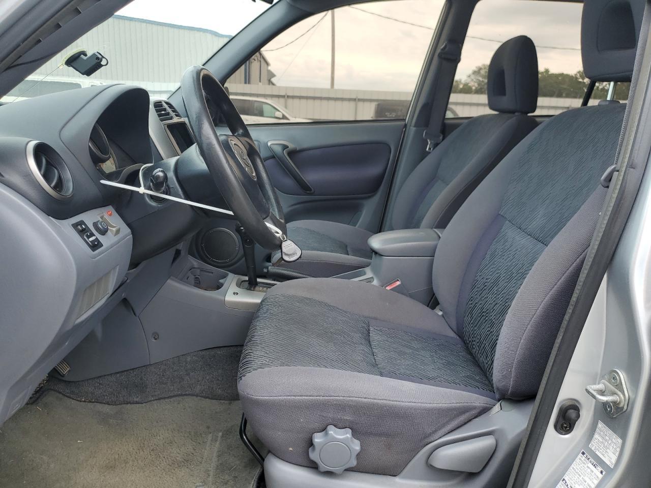 2002 TOYOTA RAV4