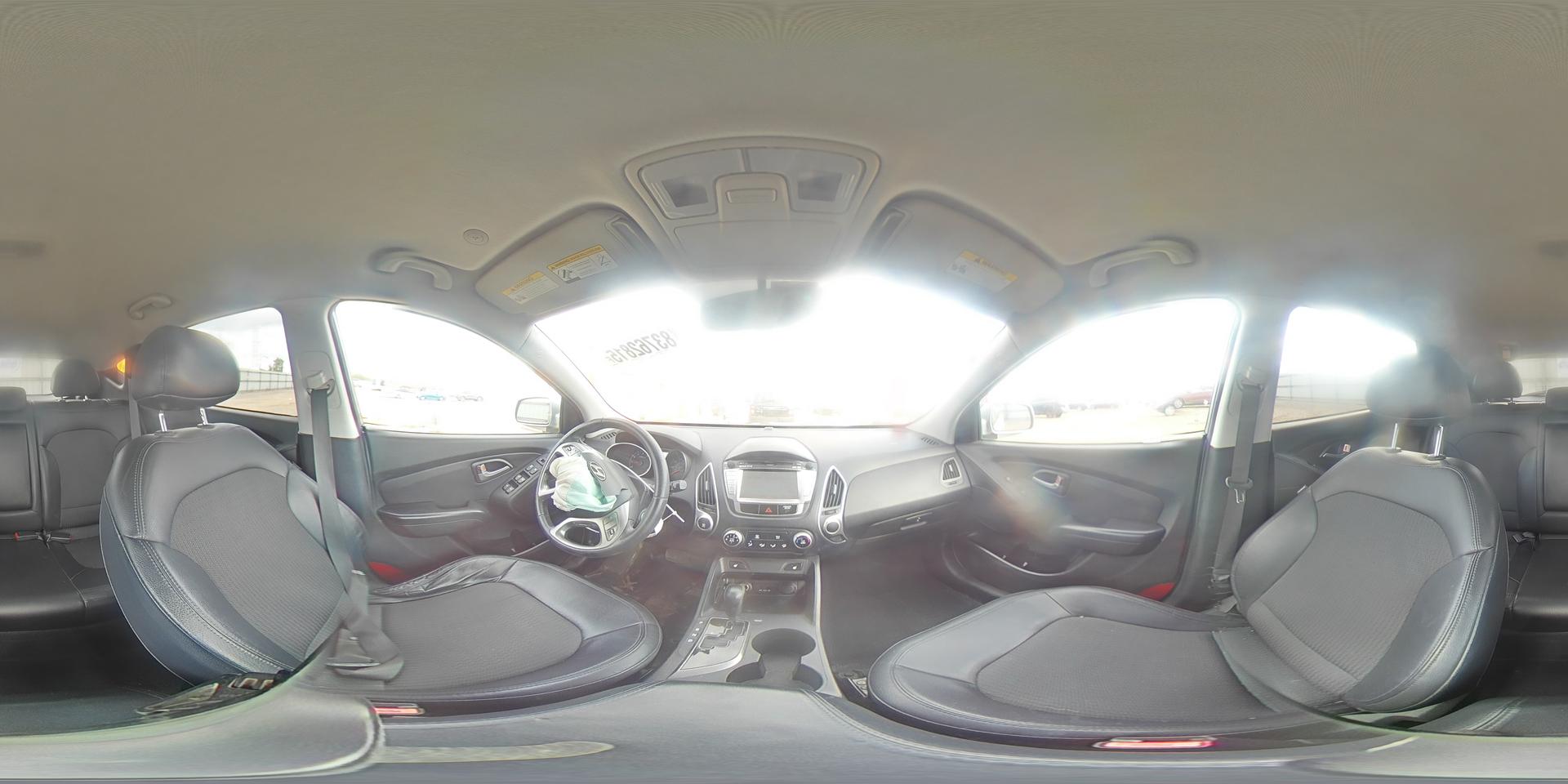 2011 HYUNDAI TUCSON