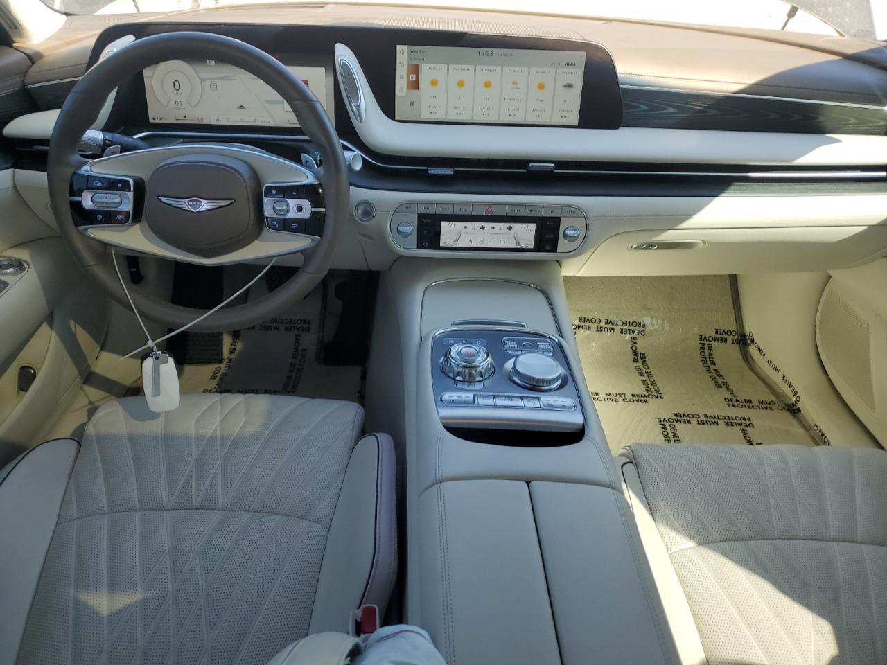 2023 GENESIS G90