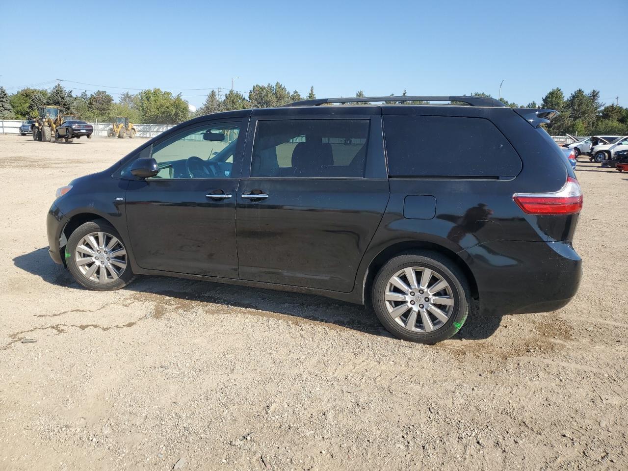 2017 TOYOTA SIENNA