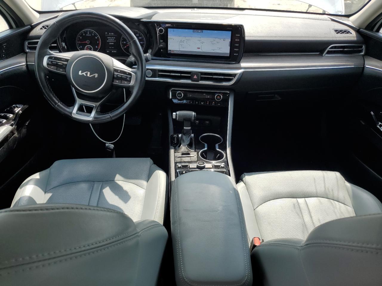 2022 KIA K5