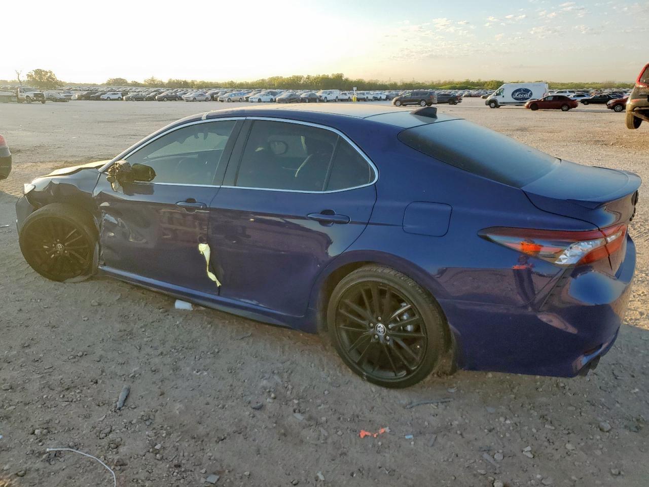 2024 TOYOTA CAMRY