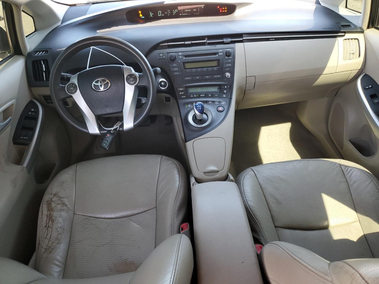 2011 TOYOTA PRIUS