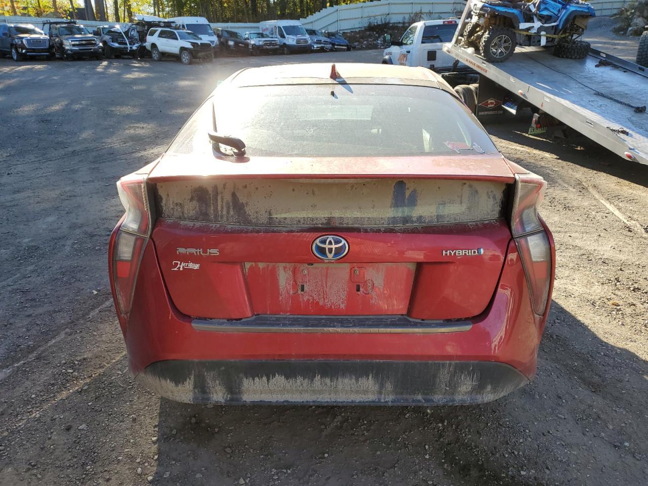 2016 TOYOTA PRIUS