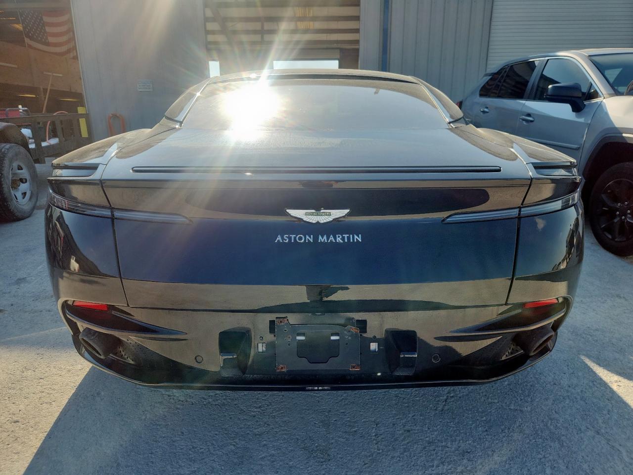 2018 Aston Martin DB11