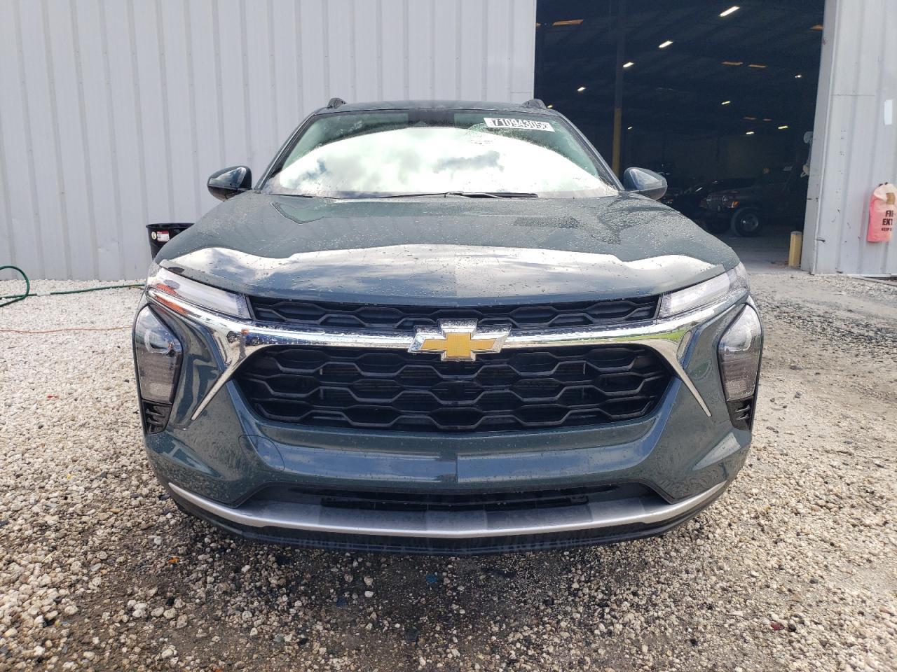 2025 CHEVROLET TRAX