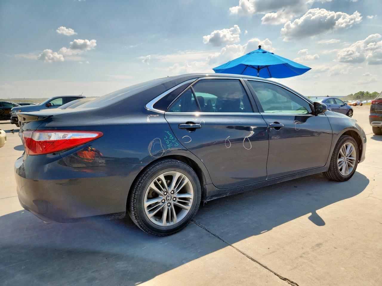 2017 TOYOTA CAMRY
