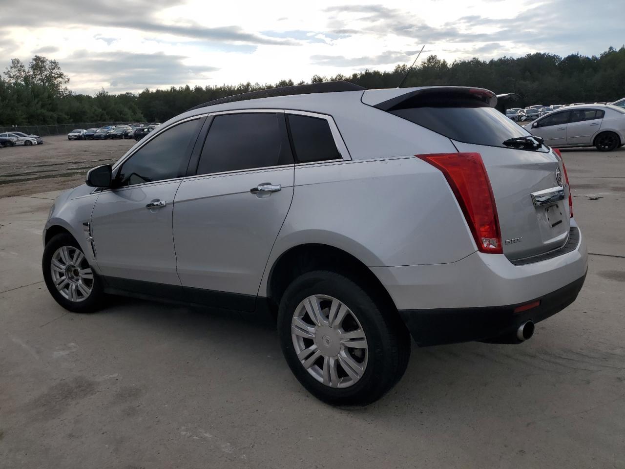 2010 CADILLAC SRX
